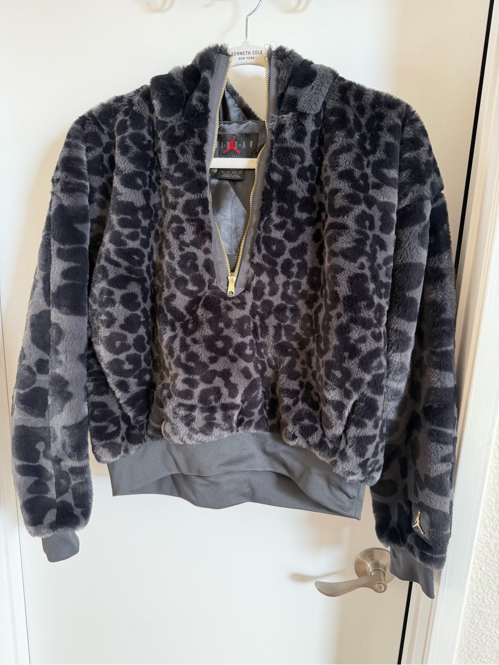 NWT Jordan Women’s Faux Fur Leopard Print Hoodie Jacket XS $140